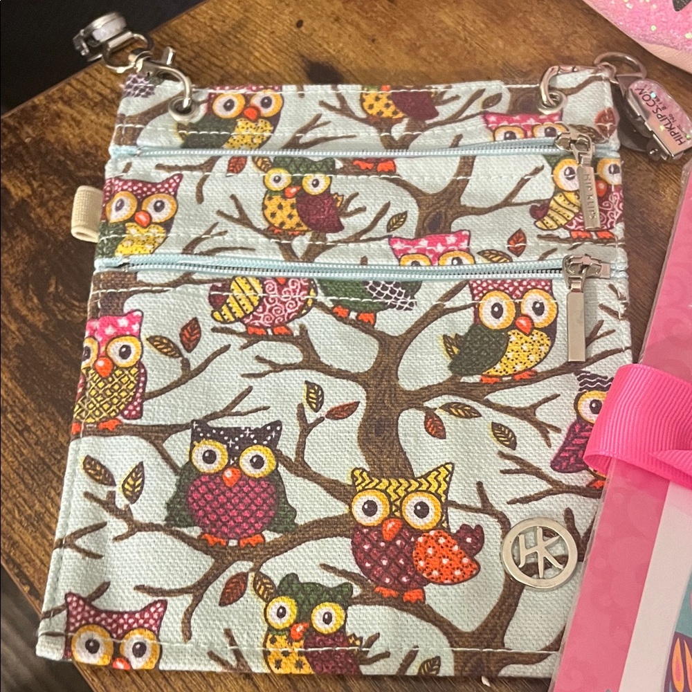 Hip klips Owl Print Crossbody Bag w/owl notepad BNWOT Set Gift Idea Bag 580